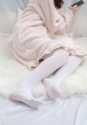 内衣胸罩掉下来照片女_BD高清迅雷在线观看